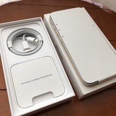 新品未使用  Apple iPhone 13 128gb