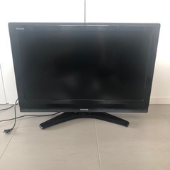 32型テレビ　TOSHIBA REGZA