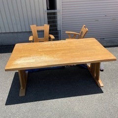 テーブル椅子セット❗️