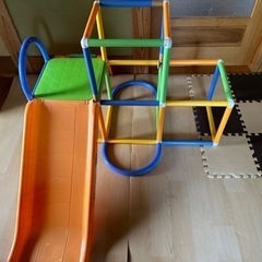 子供用の滑り台