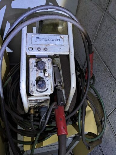 半自動溶接YD-200KR2 200A中古とワイヤーその他…