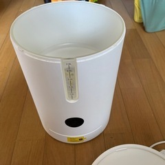 カメラ付き　自動給餌器　中古　自動餌やり器