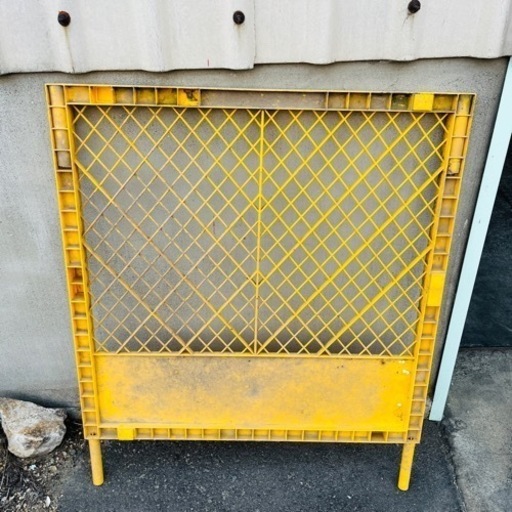 【中古品】プラスチックフェンス プラフェンス 100cm×118cm 黄色 30枚 ガードフェンス グリーン 工事現場 建築 バリケード