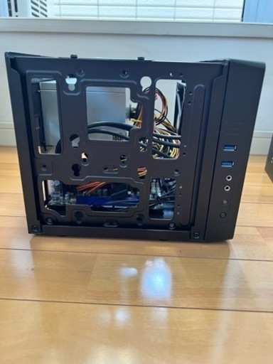 COOLER MASTER キューブ型PCケース