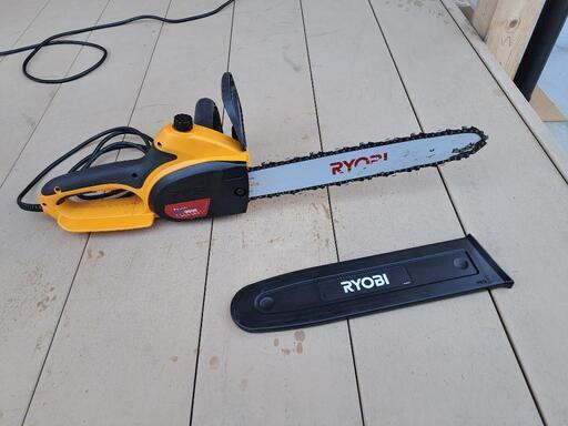 ２回のみ使用のRYOBI電動チェーンソーCS-3605