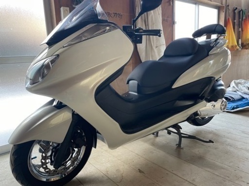 グランドマジェスティ250