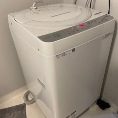 シンプルな洗濯機