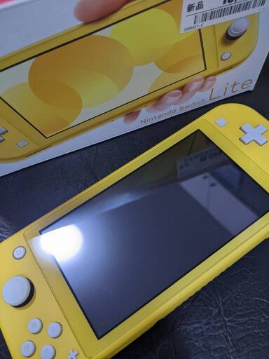 値下げしました Nintendo Switch Lite イエロー　中古　スイッチライト