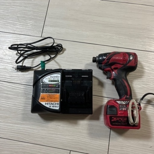 HITACHI 日立工機　コードレスインパクトドライバー