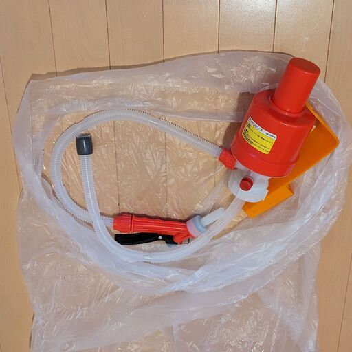 [中古]アラジン (Aladdin) ブルーフレームヒーター　グリーン　BF3911　灯油ポンプとポリタンク2つ付き 中古]アラジン (Aladdin) ブルーフレームヒーター グリーン BF3911