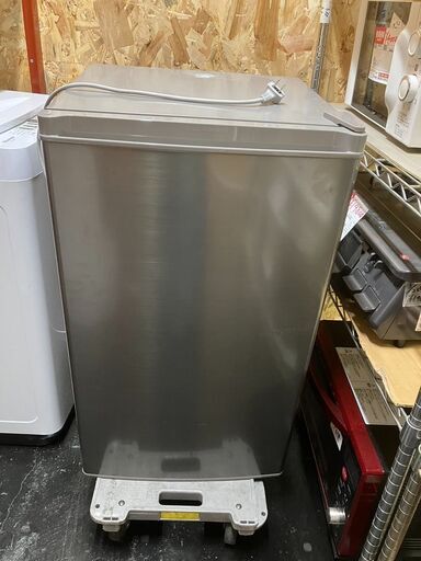 ☆中古￥10,800！【会員価格￥10,800】タンスのゲン　60㍑1ドア冷凍庫　家電　2019年製　TQF-0160SL型　幅48㎝ｘ奥行50㎝ｘ高さ84㎝　【BF012】