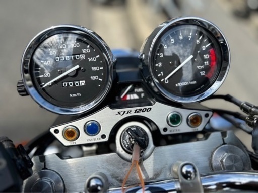 美車 ヨシムラチタンフルエキ装着 □ヤマハ XJR 1200 XJR1200 4KG 検