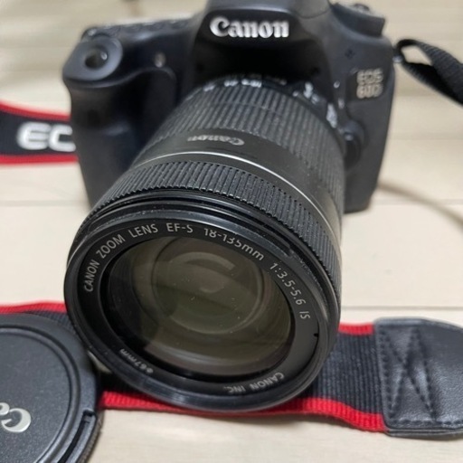 Canon eos 60D EF-S 18-135mm レンズ　充電器なし