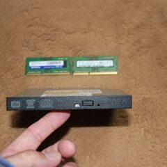 断捨離　DVD内蔵用光学機械1台（高さ12ミリ）　ノートパソコン...