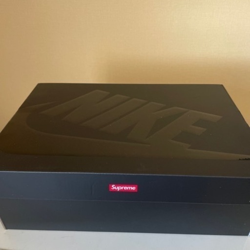 【商談締結済】supreme×NIKE AIR Force1 27.0 未使用