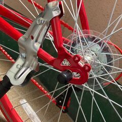 真っ赤なこだわりのクロスバイク（出品6月半ばまで）