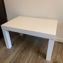 【無料】IKEAのサイドテーブル（色：ホワイト）
