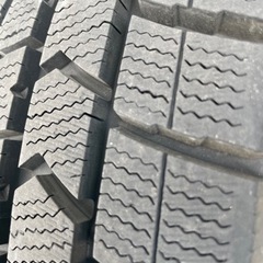 大幅値下げ！！超美品！！スタッドレスタイヤ 16インチホイール、専用ナット付き