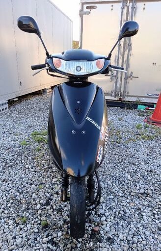 とても良いエンジン。 Honda (Dio)AF68。 エンジンオイルは新品です。 バッテリーはほぼ新品です。 フロントブレーキパッドはほぼ新品です。 燃料噴射システム。