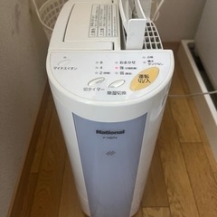 （受け渡し決定）除湿機　動きますが古いのでジャンクとして！