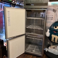 業務用冷蔵庫【美品／激安】