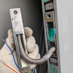 スチール扉 丁番つき 通電金具 DIY 小屋 倉庫 物置などに 