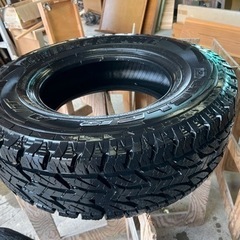 未使用　LT235/75R15 タイヤ　1本　引取無料