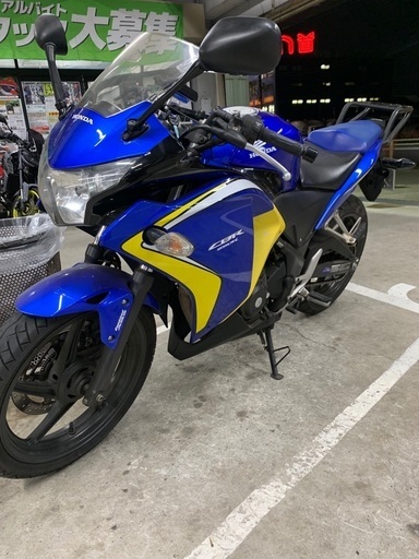 ホンダCBR250R MC41 ABS付き。ETC付き。リアキャリア付き。