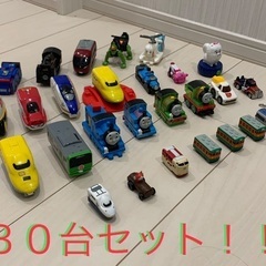 ミニカー30台‼️ミキハウスなど乗り物系おもちゃ30個セット