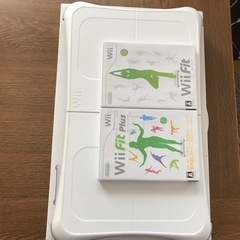 Wii 本体とWii fit コントローラ各種