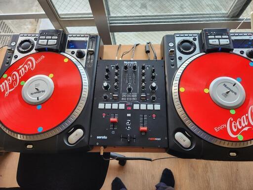 NUMARK DJセット