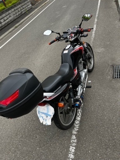 スズキEN 125バイク経済的な原付2種です❗️