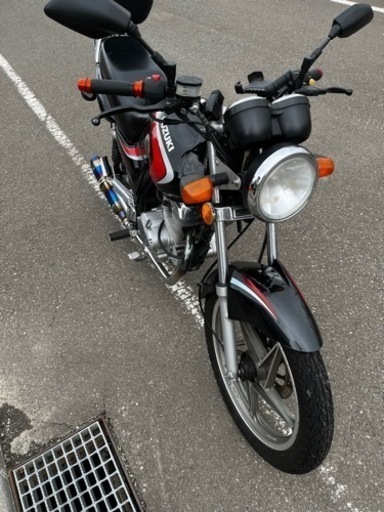 スズキEN 125バイク経済的な原付2種です❗️