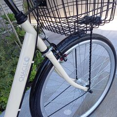 ☆新品同様☆パンクしない自転車　26型　CHACLE　クリーム白色　６段変速