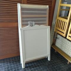 IKEA HENSVIK ベビーベッド
120cm x 60cm