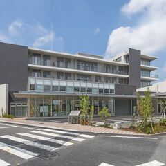 【施設長／チャレンジ応援】リニューアルOPEN！福利厚生◎託児所...