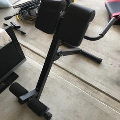 ベンチプレス　バックエクステンションベンチ　エアロバイク