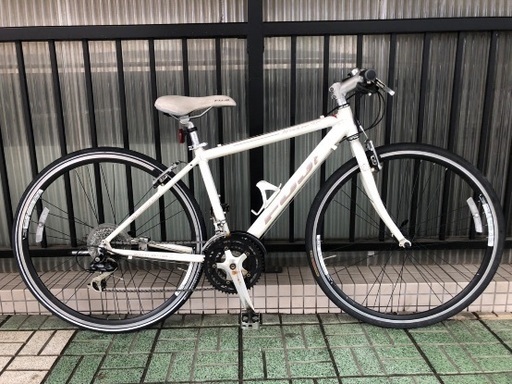 クロスバイク FUJI Absolute 3.0