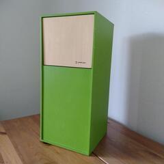 かわいい緑のゴミ箱