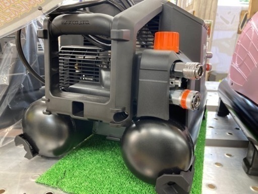 未使用品◇MAX エアコンプレッサー AK-HL2310E 常圧・高圧◇発