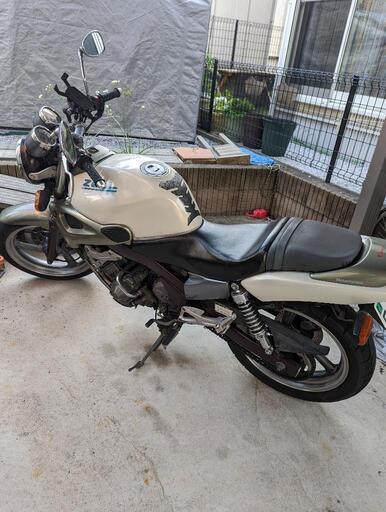 ヤマハ　FZX250