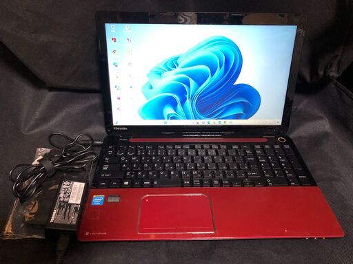 「東芝ダイナブック TX/572RT (PATX572JSWRT・2013年夏モデル)」Win11 ＆ Office2010インストール済 / Cel-847(2コア/2スレッド) / メモリー4GB / HDD-320GB / DVDスーパーマルチドライブ搭載 / Webカメラ / 無線LAN / Bluetooth / 大画面15.6型ワイド光沢LED液晶搭載ノートPC / 中古美品