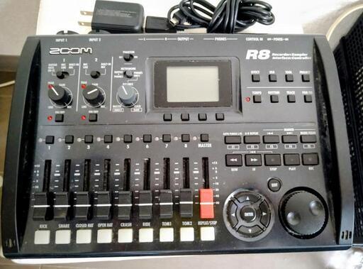 【譲り先決定】【MTR】ZOOM  R8