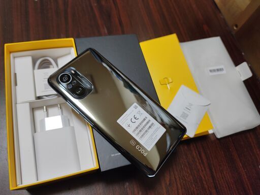スナドラ870 xiaomi poco f3 8/256GB 訳あり(画面交換)
