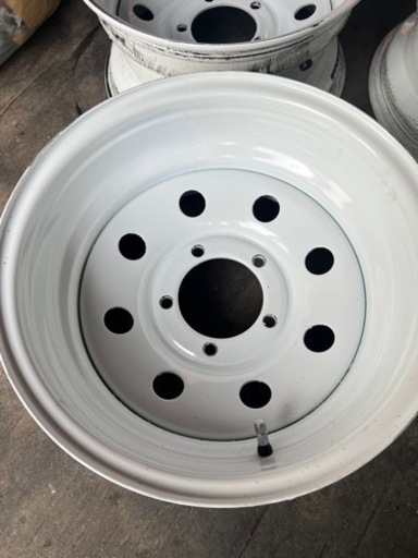 三菱ジープ5穴ホイールタイヤセット トヨタ「ハイラックス」やジープ