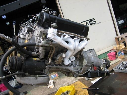 メルセデス―ベンツ107-450シリーズリビルトエンジンA/Tセツト販売