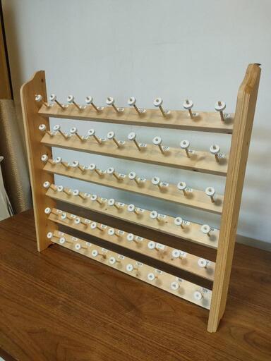 ⭕木製 糸巻きラック 糸立て スプールスタンド  54本収納可能