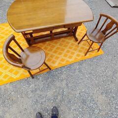 台所テーブル(椅子2脚付き)