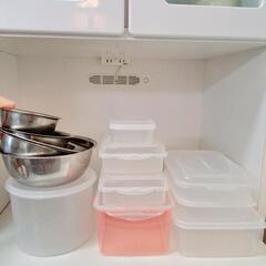 オーブンや炊飯器も置ける便利な食器棚