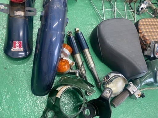 スーパーカブ 純正部品まとめ売り 大阪 メーターシート キャリア 外装